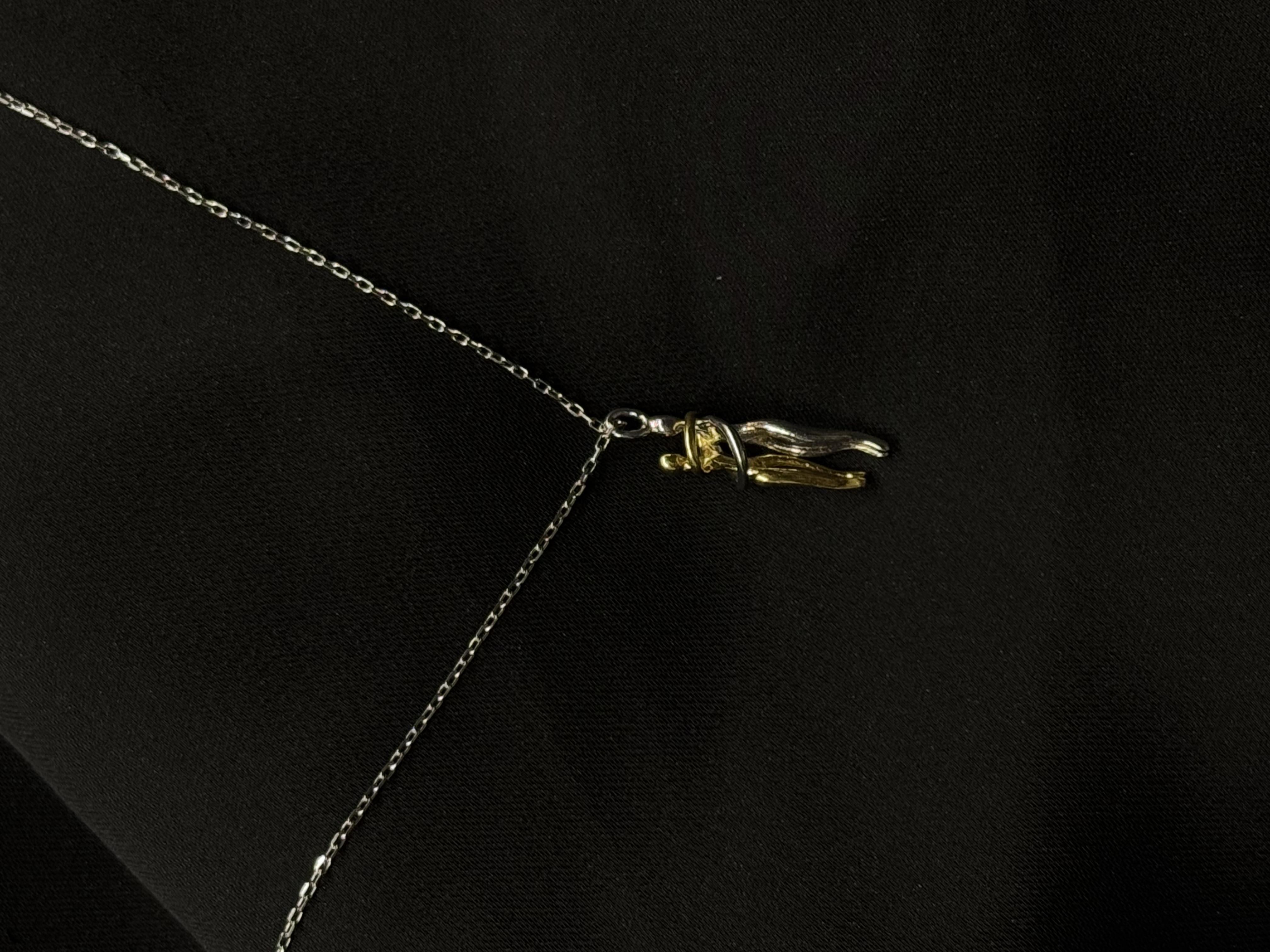 925 Ayar Gümüş Hug Me Kolye