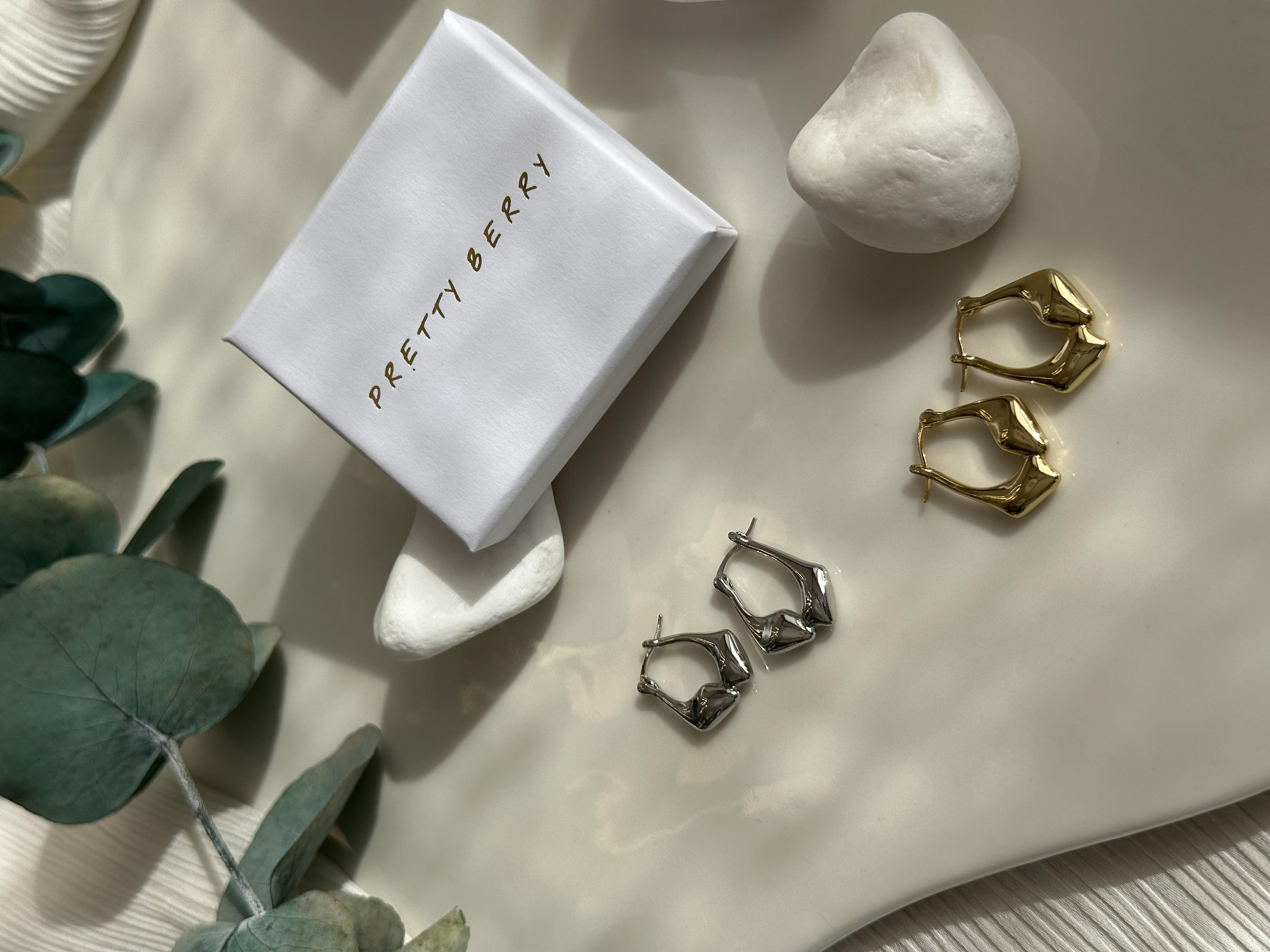 Organik Formlu Küpe