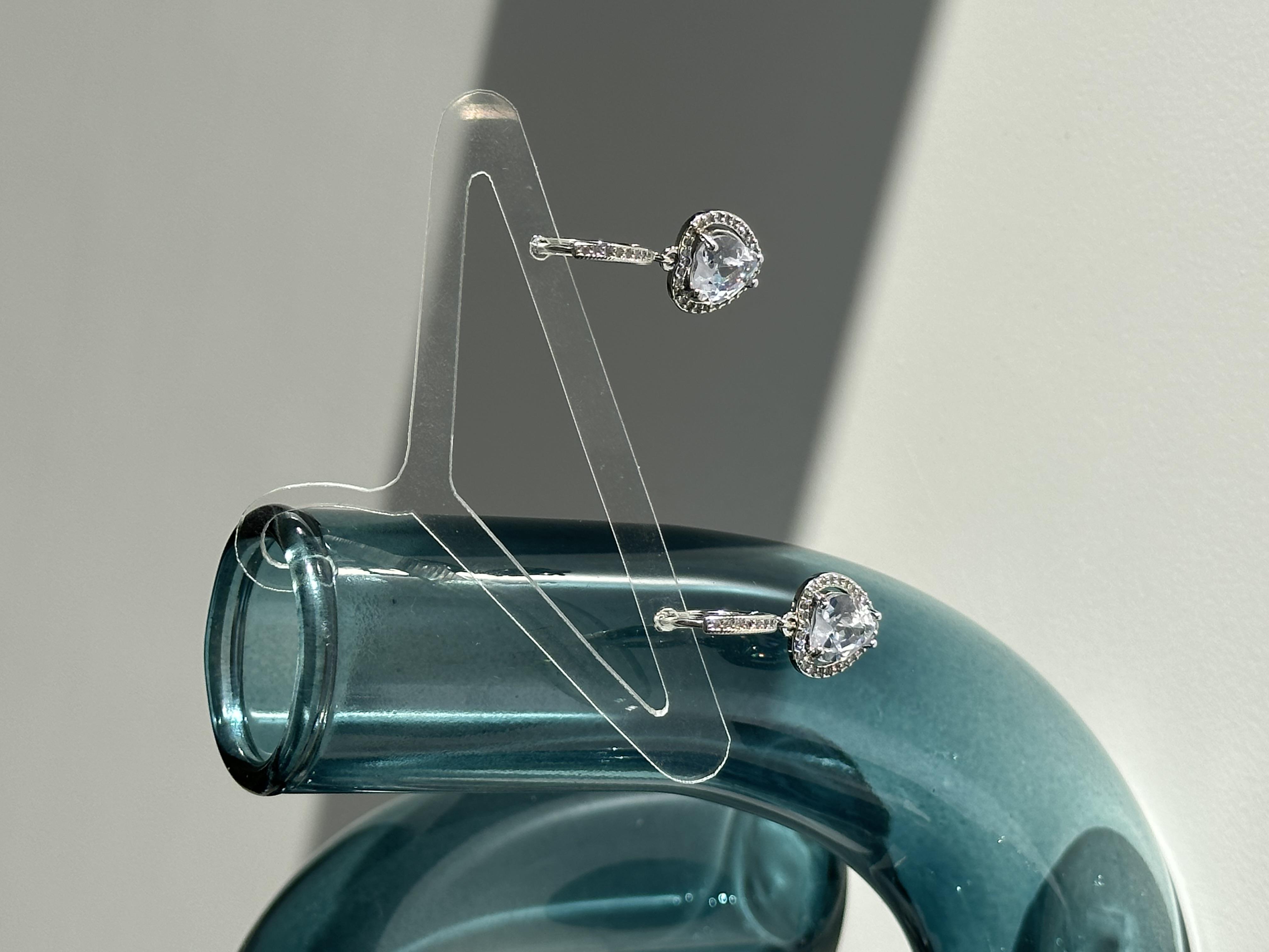 Zirkon Taşlı Kristal Kalp Küpe