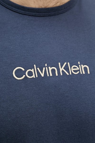Calvin Klein Erkek Lacivert T-Shirt 000NM2748E