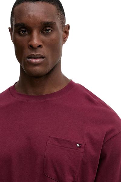 Tommy Hilfiger Erkek Bordo Uzun Kollu Cepli Sweatshirt UM0UM03644