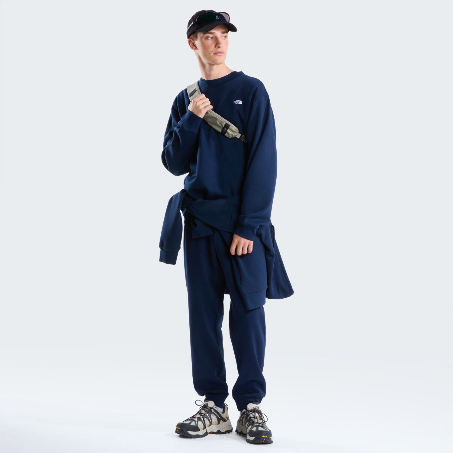 The North Face M TNF ESSENTIAL SIMPLE DOME RELAXED CREW Erkek Sweatshirt NF0A8DP78K21