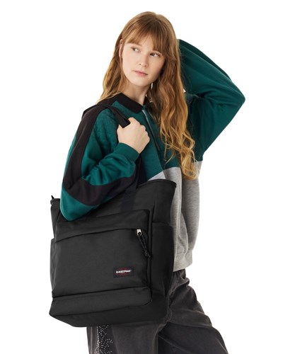 Eastpak TOTE POCKET Omuz Çantası EK0A5BNU0081
