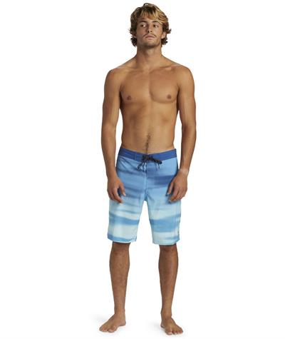 Quıksılver EVERYDAY FADE 20 Erkek Şort AQYBS03649-QK.BYC0
