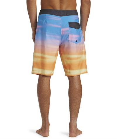 Quıksılver EVERYDAY FADE 20 Erkek Şort AQYBS03649-QK.9GF