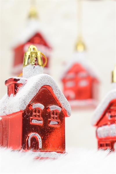 4lü Ev Yılbaşı Ağacı Süsü 7 Cm