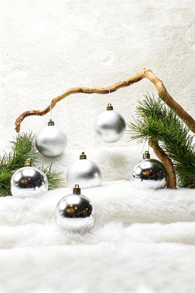 6 cm 6lı Gümüş Cici Top (3 Parlak-3 Metalize) Yılbaşı Ağacı Süs