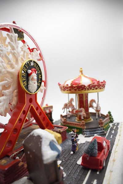 Premium Collection Dekoratif Lunapark Temalı Yılbaşı Süs 38*28 cm