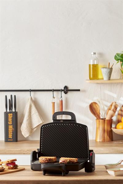 Toastbuster 1337H Çıkarılabilir Plakalı 4 Ekmekli Tost Makinesi 1800 W  Siyah