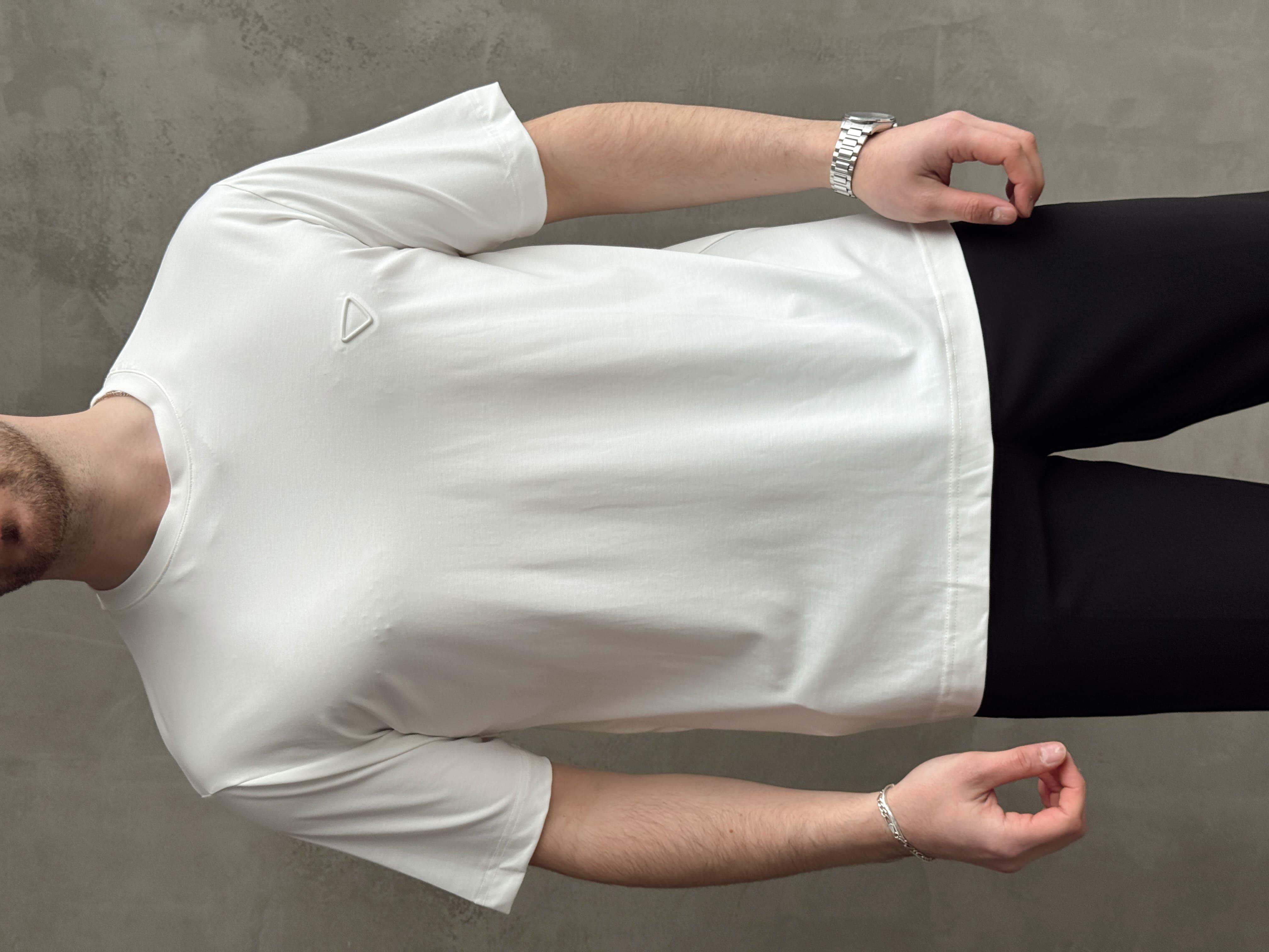 Erkek Elit Kalite Oversize Kalıp Logo Detaylı Modal Kumaş T-Shirt-Beyaz(E1645)