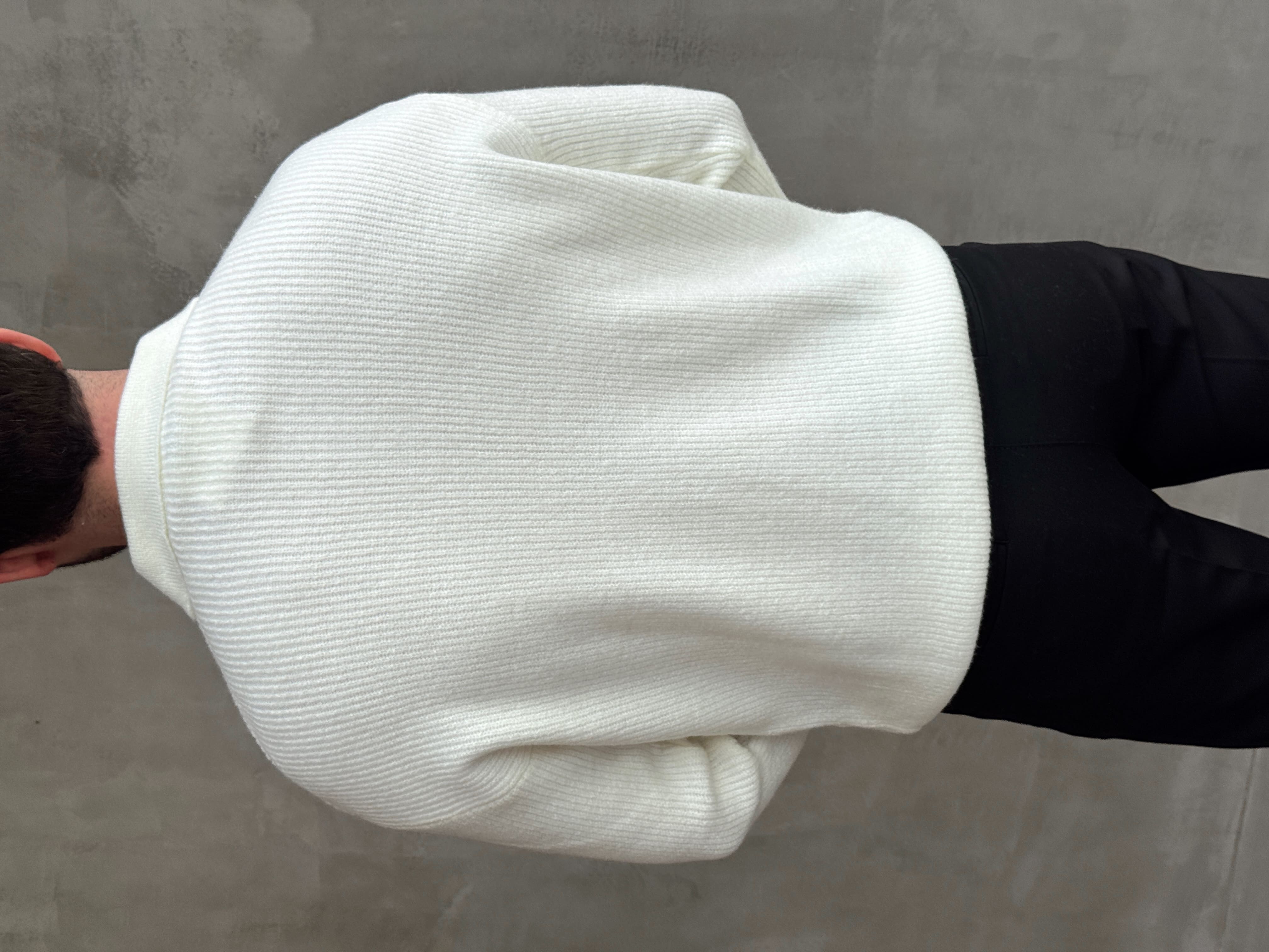Erkek Elit Kalite Regular Kalıp Düğme Detaylı Polo Yaka Triko Kazak-Beyaz(E1886)