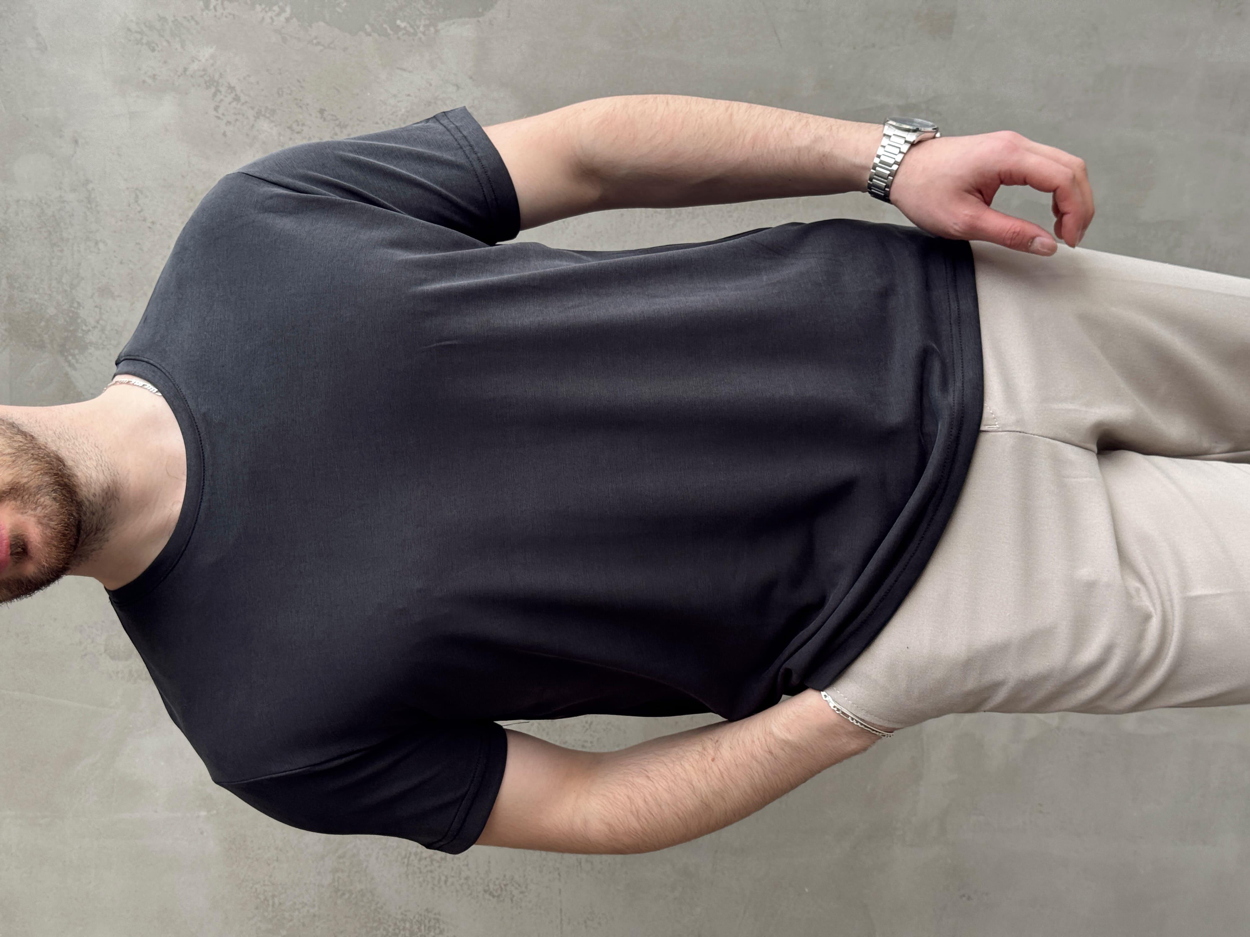 Erkek Özel Premium Seri Regular Fit Bisiklet Yaka Modal Kumaş Düz T-Shirt-Siyah(E1680)