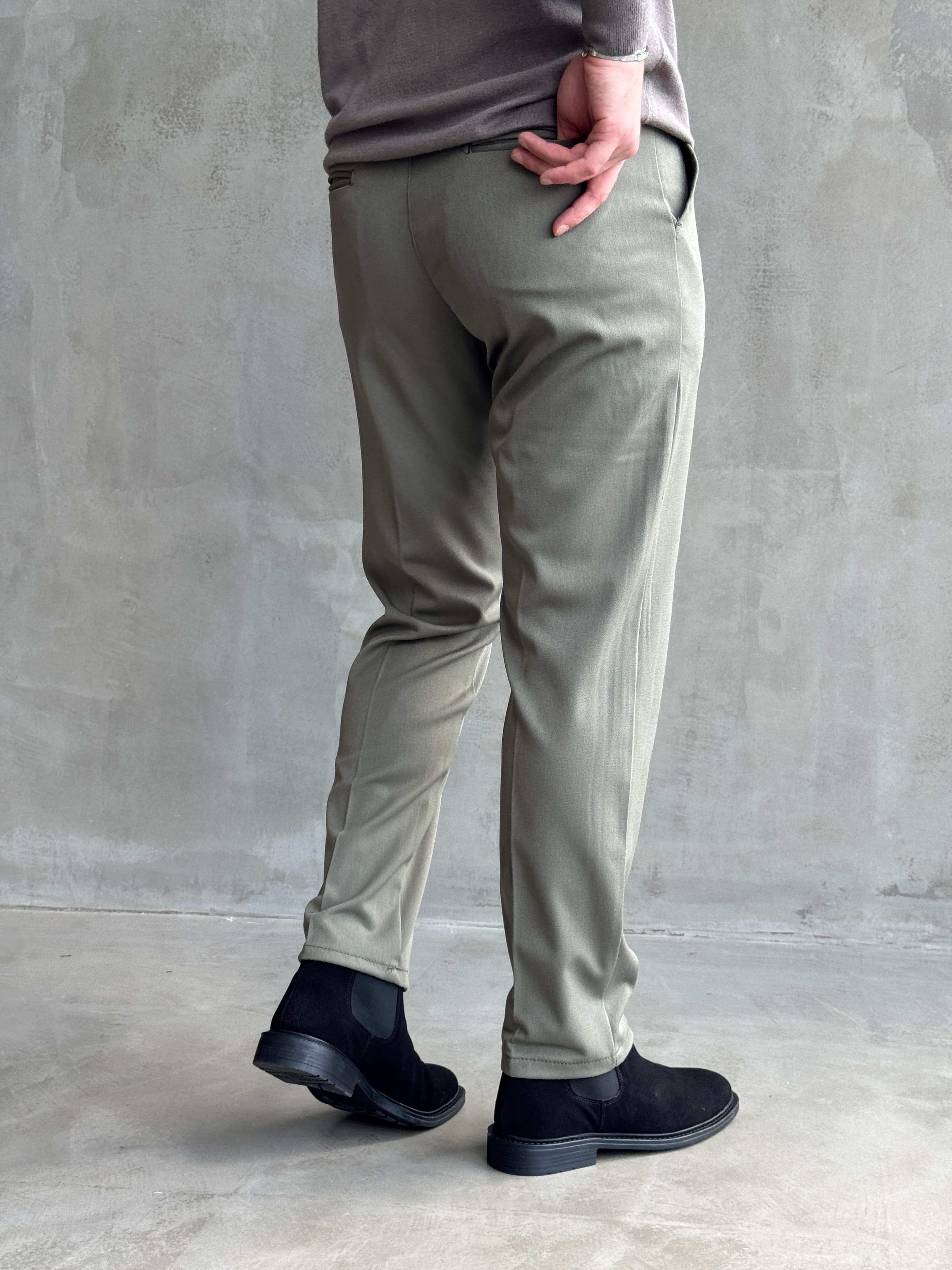 Erkek Premium Yüksek Kalite Beli Lastikli Düğme Ve Kopça Detaylı Regular Kalıp Kışlık Gabardin Kumaş Pantolon-Haki(E1521)