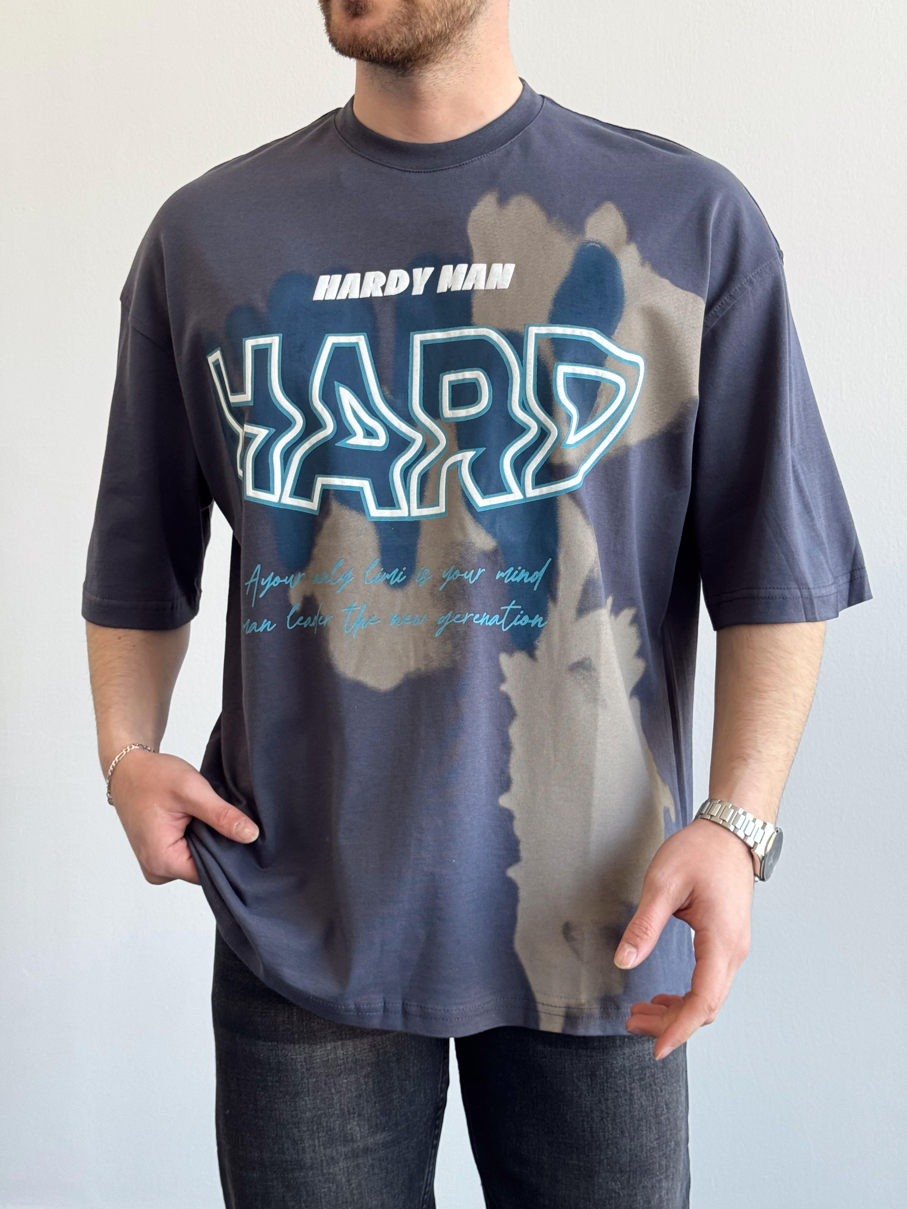 Erkek Yüksek Kalite Oversize Kalıp Hard Man Baskı Detay T-Shirt-Füme(E1369)Ketench