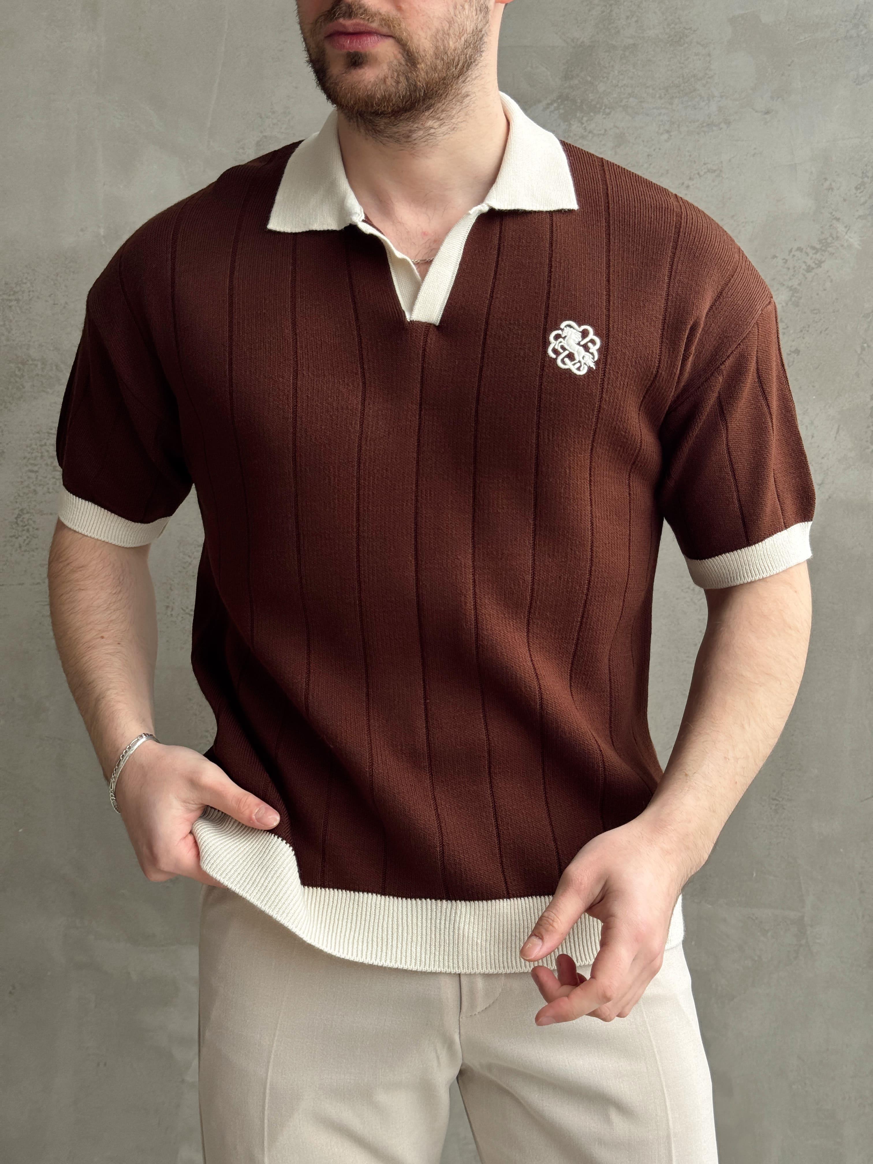 Erkek Zamansız Stil Oversize Kalıp Nakış Detaylı Polo Yaka Triko T-Shirt-Kahverengi(E1609)Ketench