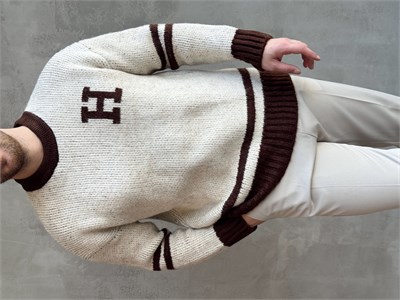 Erkek Elit Kalite Oversize Kalıp Bisiklet Yaka Hell Logo detay Triko Kazak-Bej(E1567)