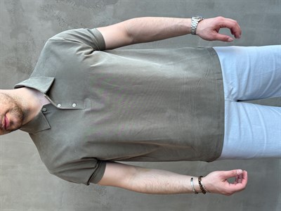 Erkek Kaliteli Kumaş Oversize Kalıp Düğme Detaylı Polo Yaka T-Shirt-Haki(E1746)