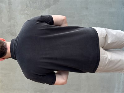 Erkek Kaliteli Kumaş Oversize Kalıp Düğme Detaylı Polo Yaka T-Shirt-Siyah(E1746)