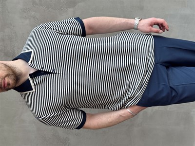 Erkek Kombinlenebilir Oversize Kalıp Çizgi Detaylı Polo Yaka Triko T-Shirt-Lacivert(E1768)