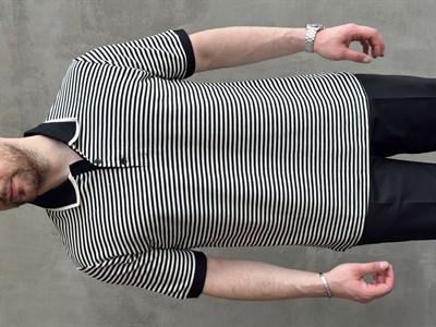 Erkek Kombinlenebilir Oversize Kalıp Çizgi Detaylı Polo Yaka Triko T-Shirt-Siyah(E1768)