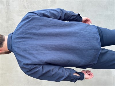 Erkek Trend Model Oversize Kalıp Kendiliğinden Çizgi Detaylı Gömlek-Lacivert(E1786)