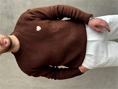 Erkek Trend Model Oversize Kalıp Pis Dikişli Kalp Nakışlı Triko Kazak-Kahverengi(E1851)