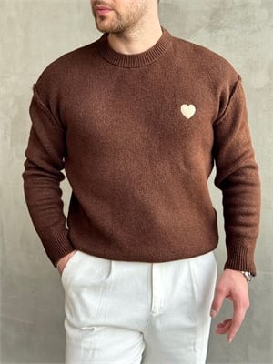 Erkek Trend Model Oversize Kalıp Pis Dikişli Kalp Nakışlı Triko Kazak-Kahverengi(E1851)