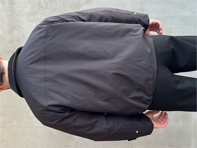 Erkek Yeni Sezon Regular Fit Kesim Yaka Detaylı Fermuar Cepli Dokuma Kumaş Ceket-Siyah(E1799)