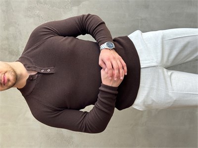 Erkek Yeni Sezon Regular Fit Yaka Düğmeli İnce Triko Kazak-Kahverengi(E1788)