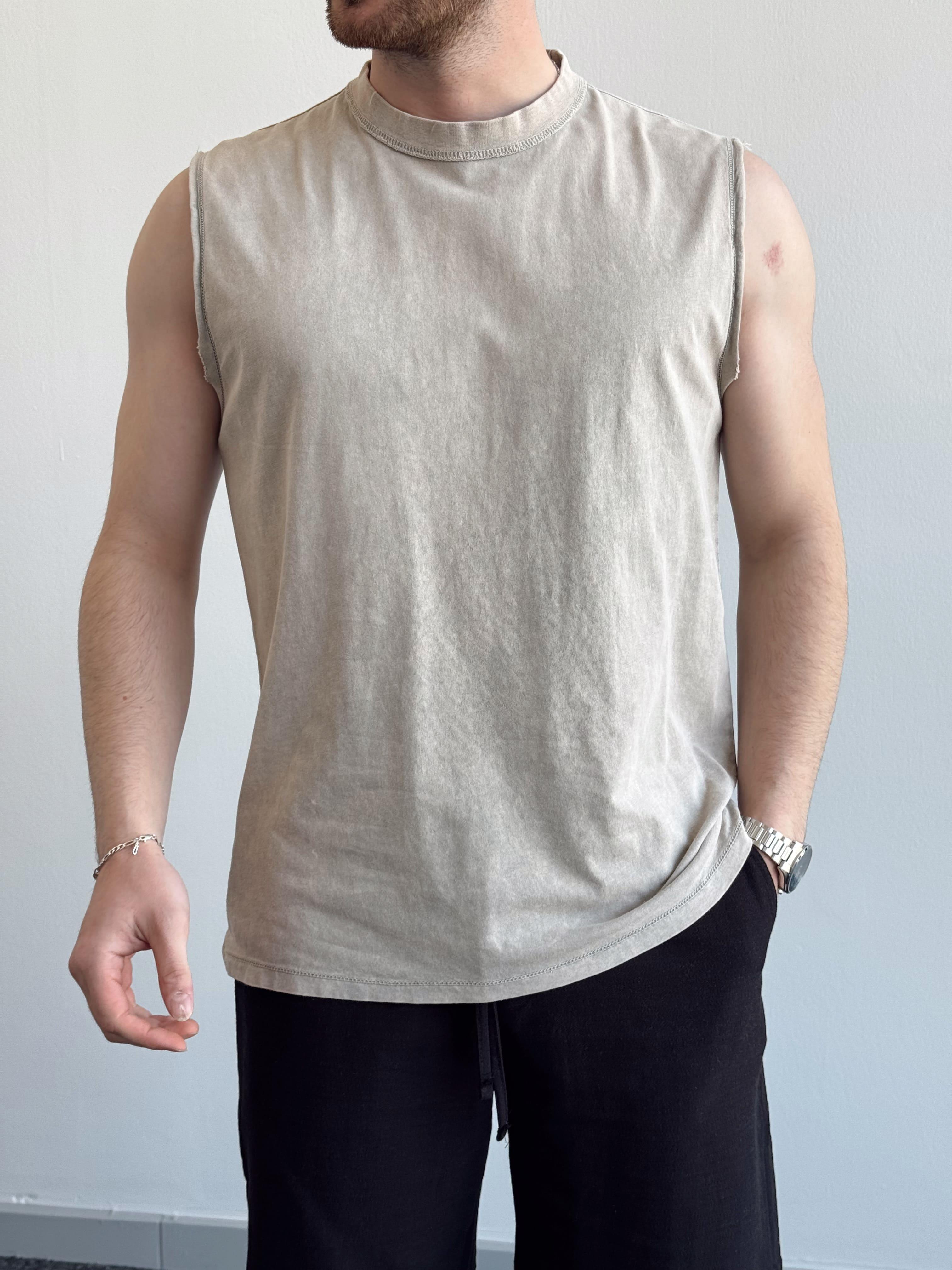 Erkek Numaralandırılmış Özel Seri Yıkama Detay Bisiklet Yaka Oversize Kalıp Sıfır Kol T-Shirt-Bej(E1376)Ketench