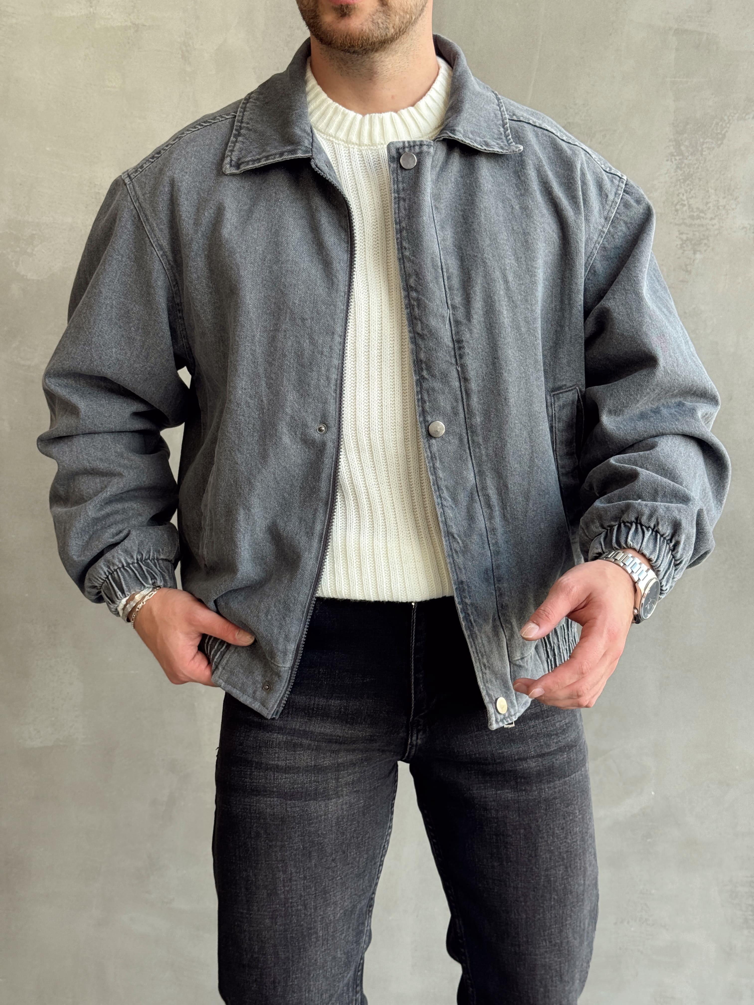 Erkek Özel Koleksiyon Oversize Kalıp Kol Lastik Detay İçi Astar Detaylı Çıtçıt Ve Fermuar Kapaklı Kot Ceket-Füme(E1462)Ketench