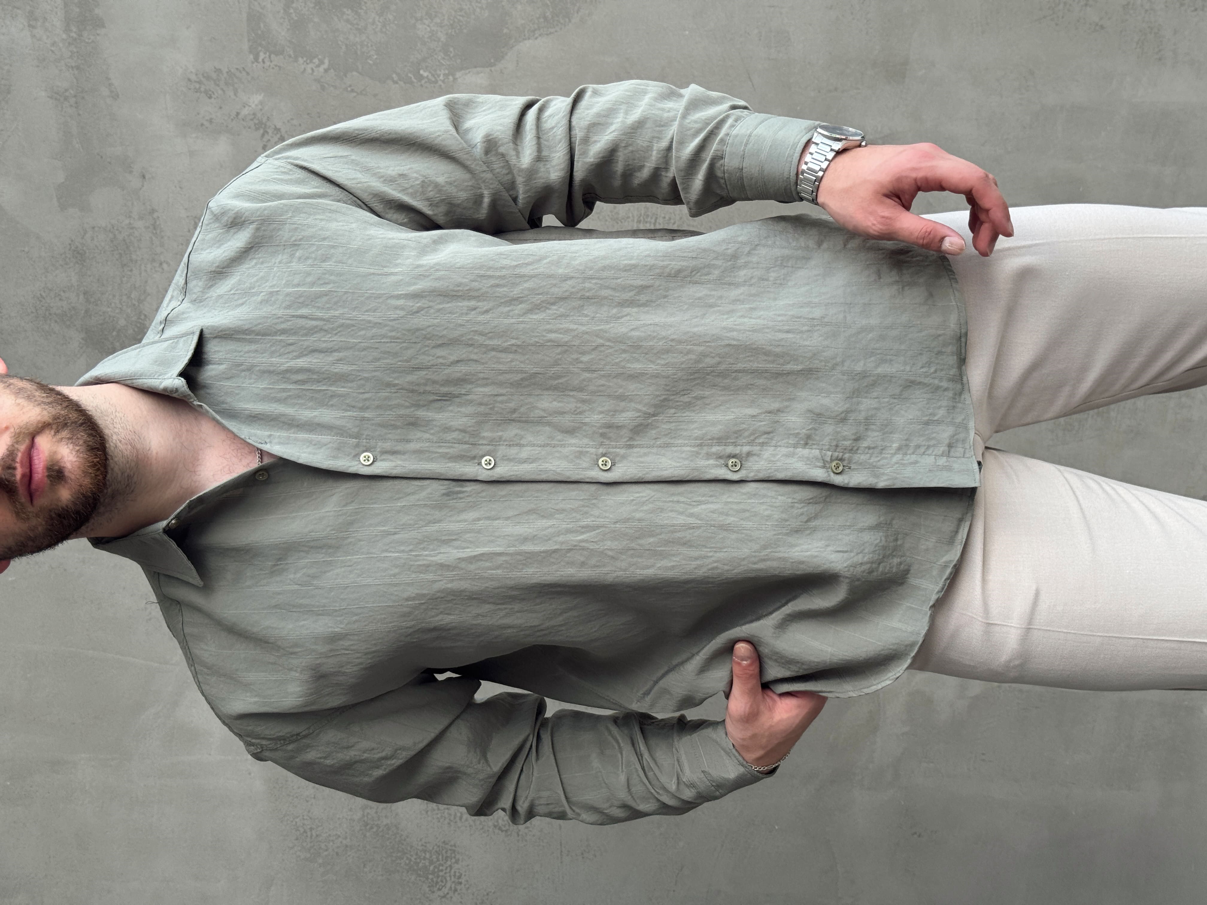 Erkek Trend Model Oversize Kalıp Kendiliğinden Çizgi Detaylı Gömlek-Haki(E1786)Ketench