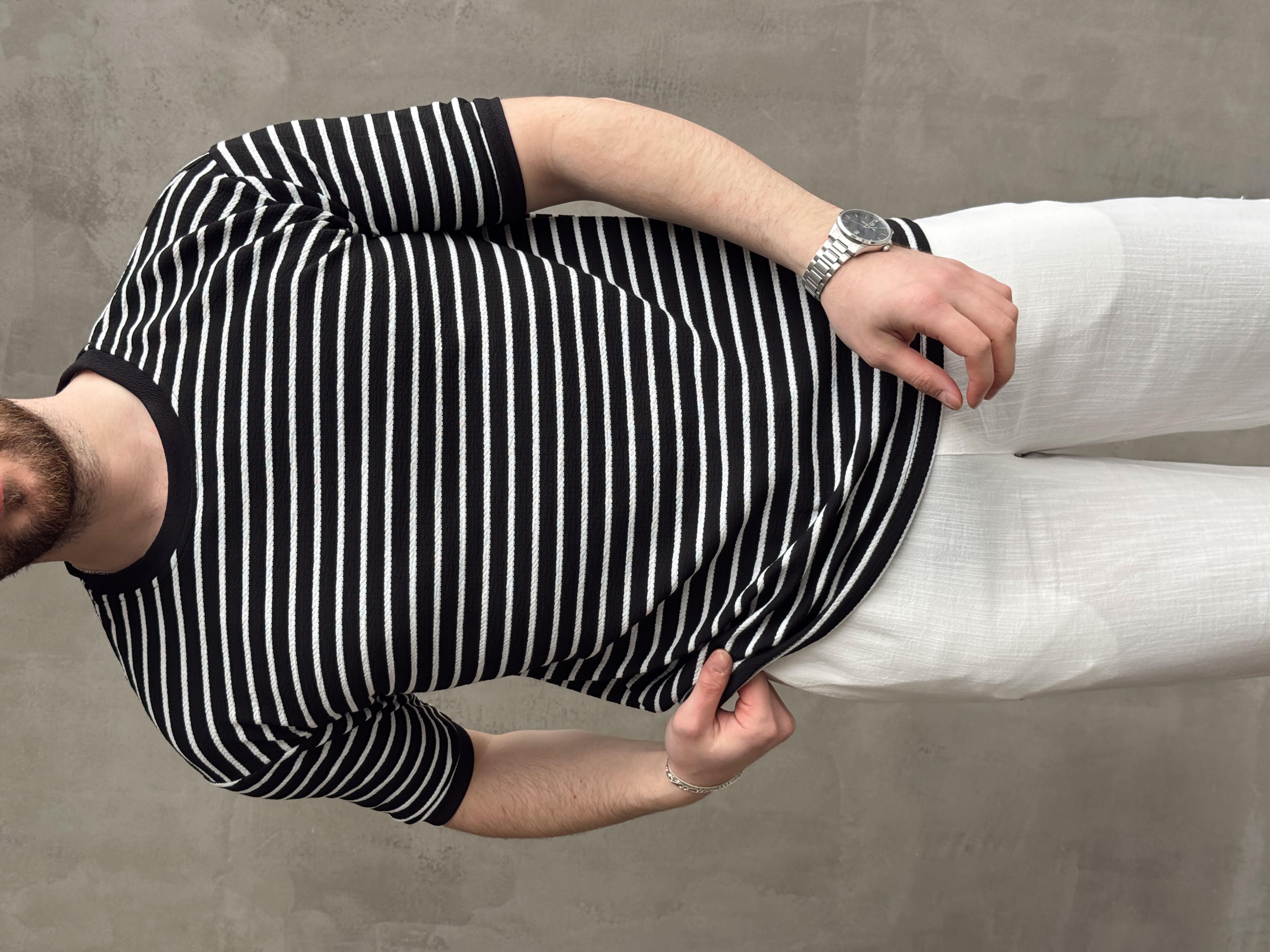Erkek Yüksek Kalite Oversize Kalıp Bisiklet Yaka Çizgi Detaylı T-Shirt-Siyah(E1674)Ketench