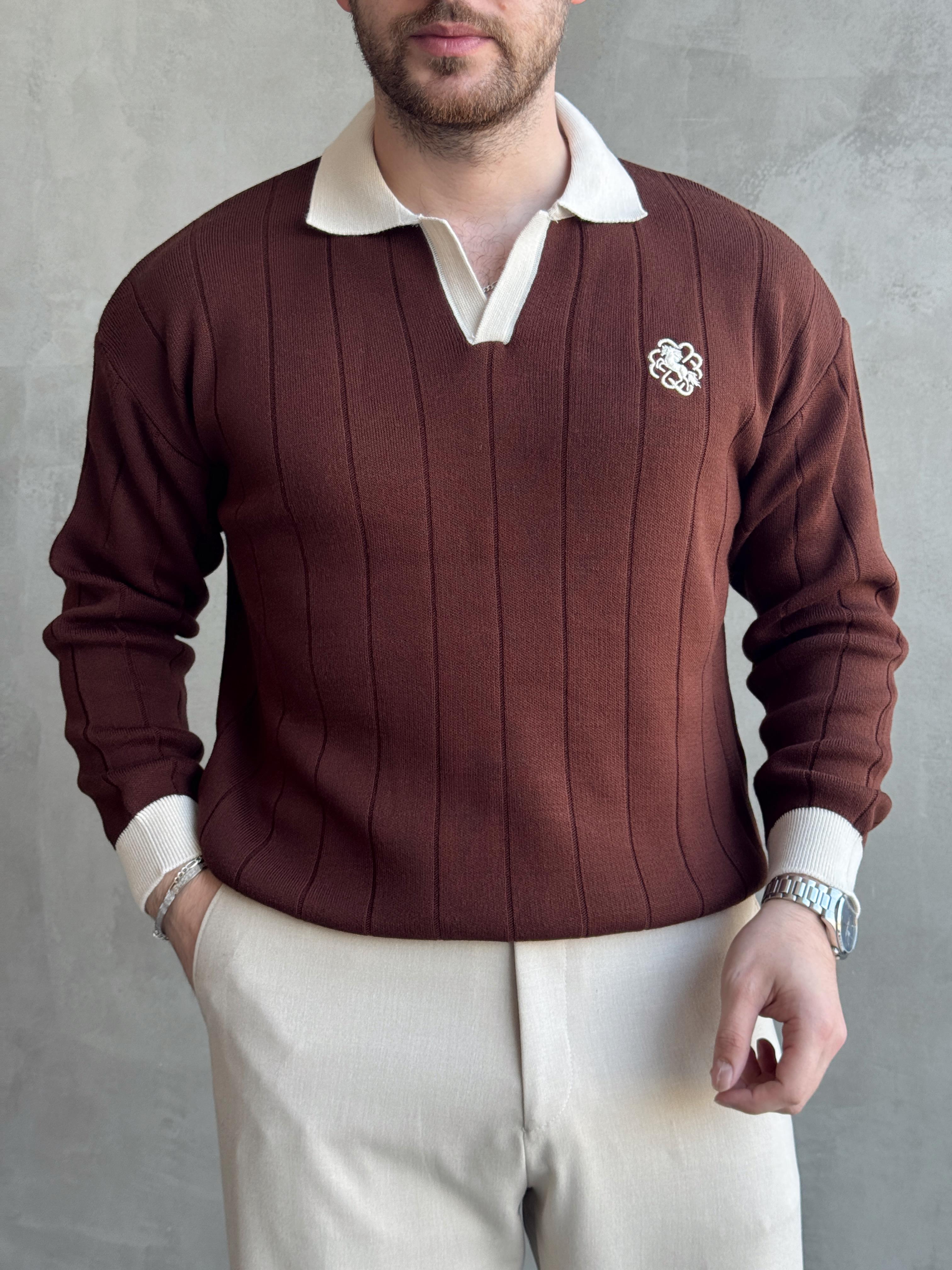 Erkek Zamansız Stil Oversize Kalıp Nakış Detaylı Polo Yaka Triko Kazak-Kahverengi(E1560)Ketench