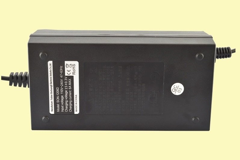 Suoer SON-1206D 12 Volt Max 6 Amper Akıllı Akü Şarj Cihazı