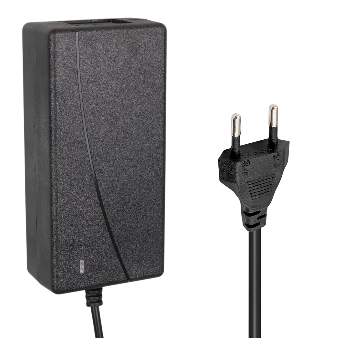 Powermaster PM-31056 20 Volt - 2 Amper 5.5*2.5 Mm Uçlu Adaptör