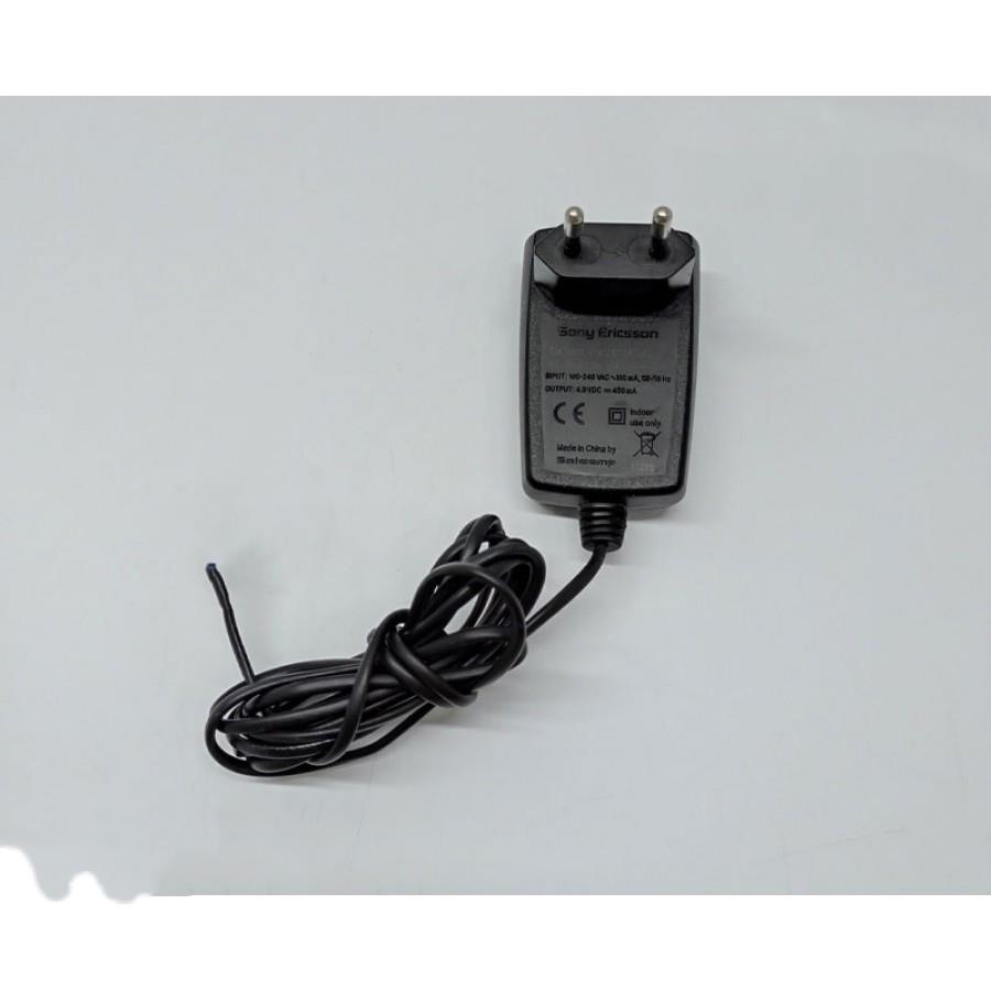SONY ERİCSSON CST-60 4.9 VOLT - 0.45 AMPER 5.5*2.5 UÇLU DC ŞARJ ADAPTÖRÜ