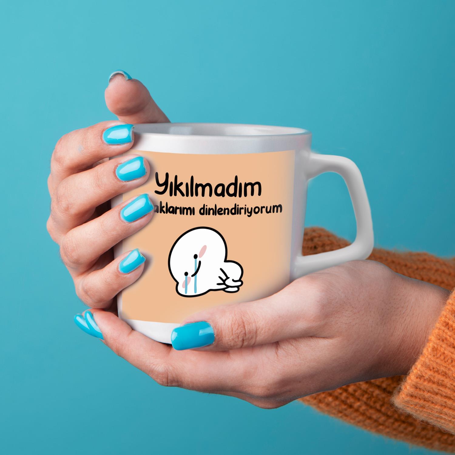 Yıkılmadım Bacaklarımı Dinlendiriyorum Yazılı Kupa 7,5cm