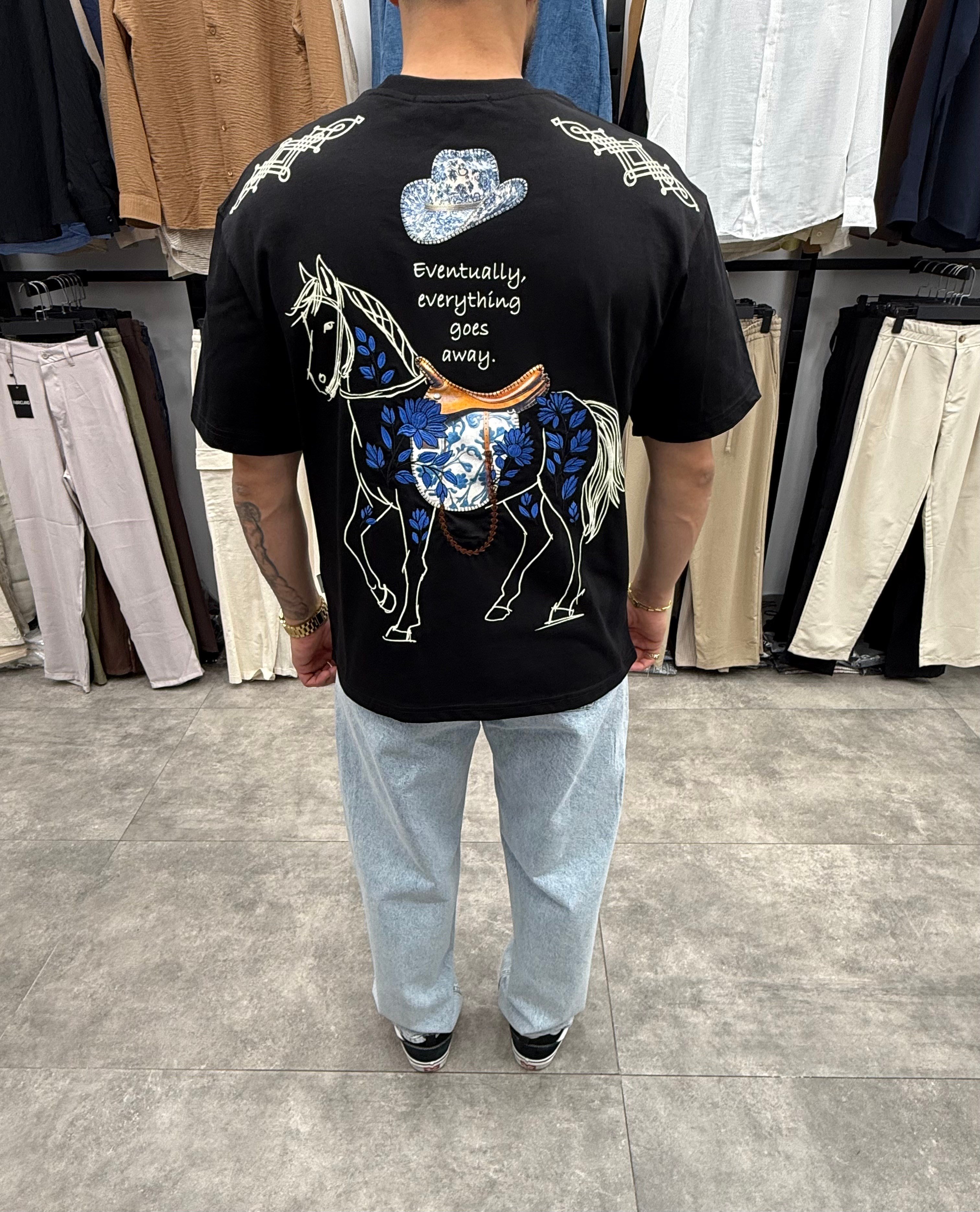 Siyah At Figürlü Oversize Tshirt