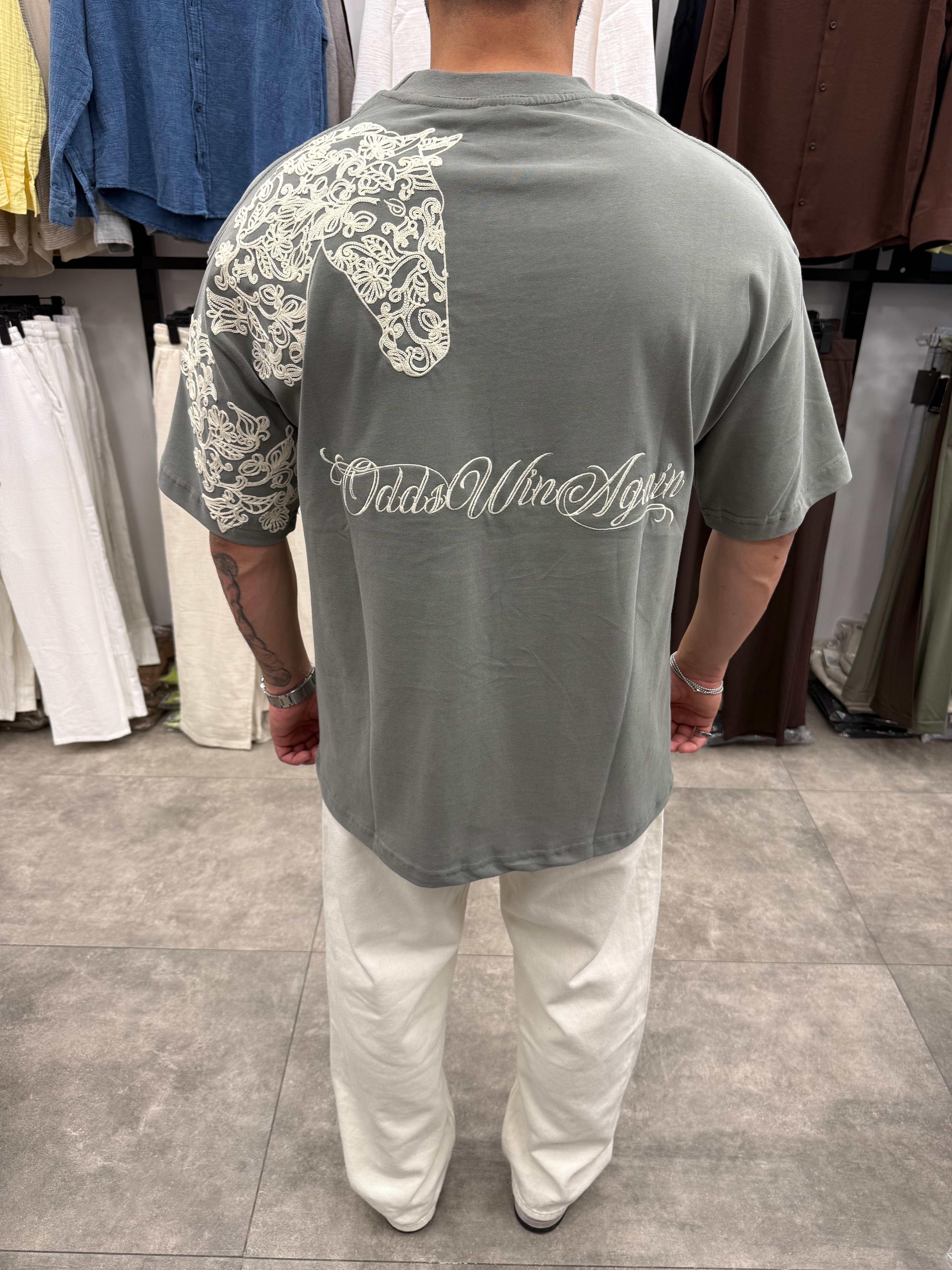 Gri At Nakışlı Oversize Tshirt