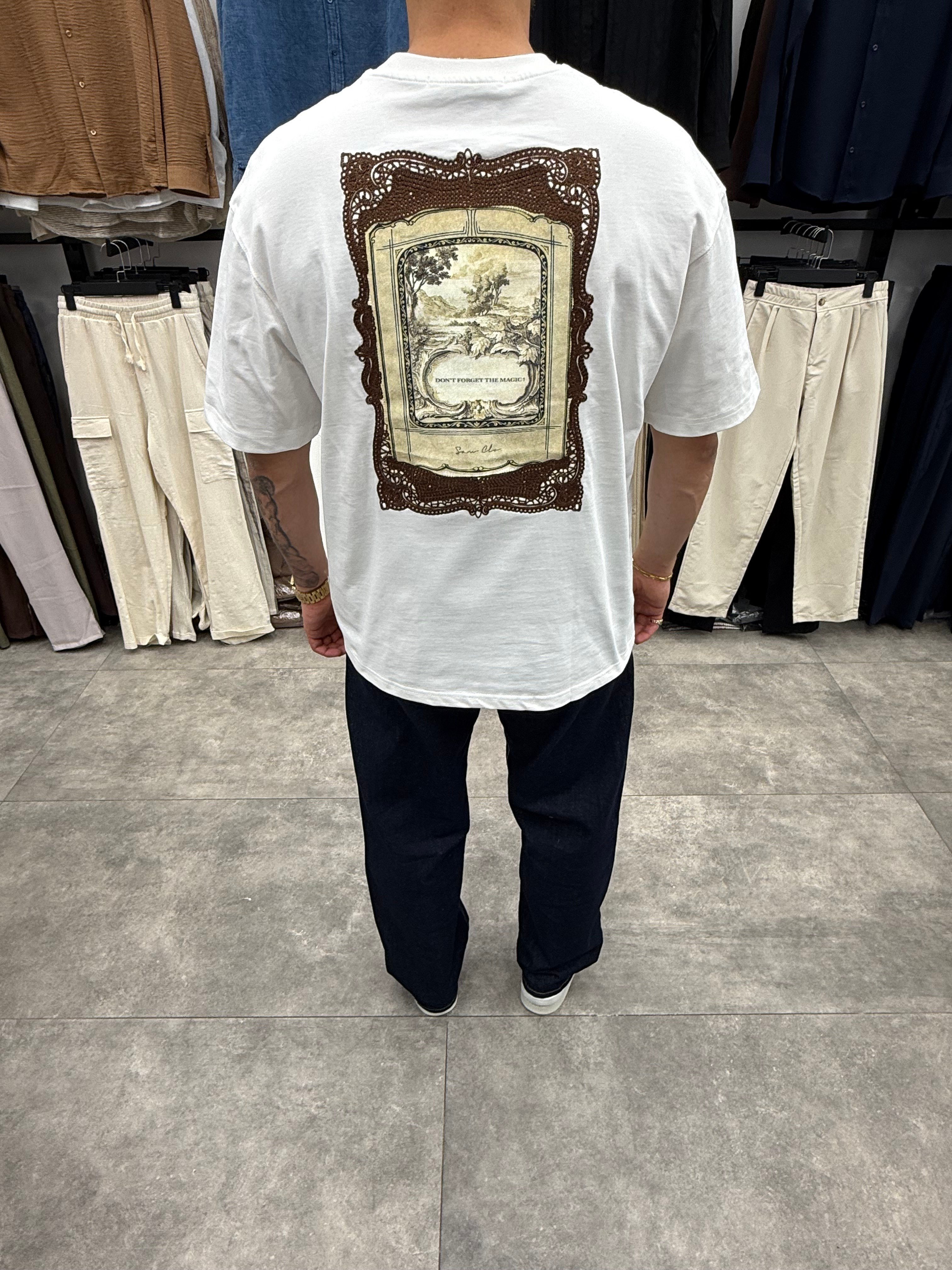 Ekru Vintage Çerçeve Baskılı Oversize Tshirt