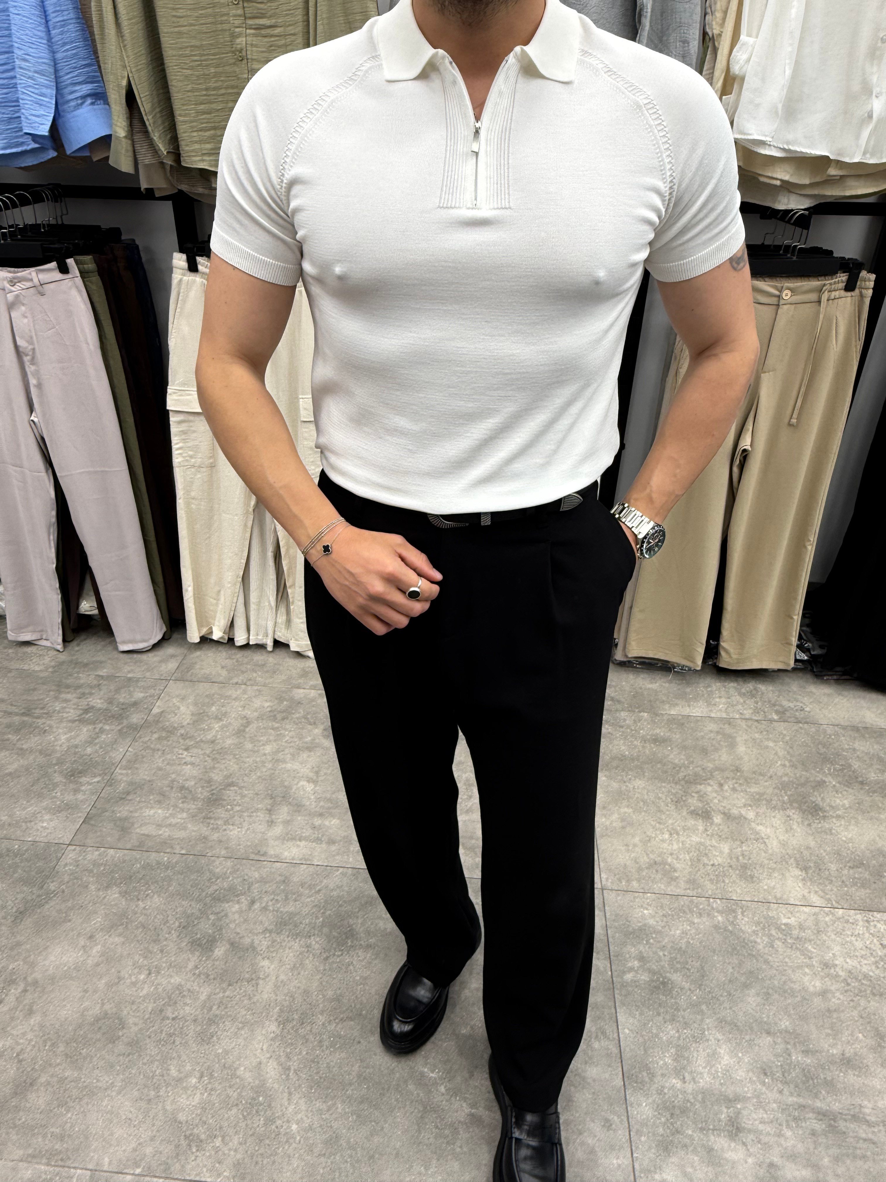 Beyaz Regular Fit Yaka Fermuarlı Polo Thirt