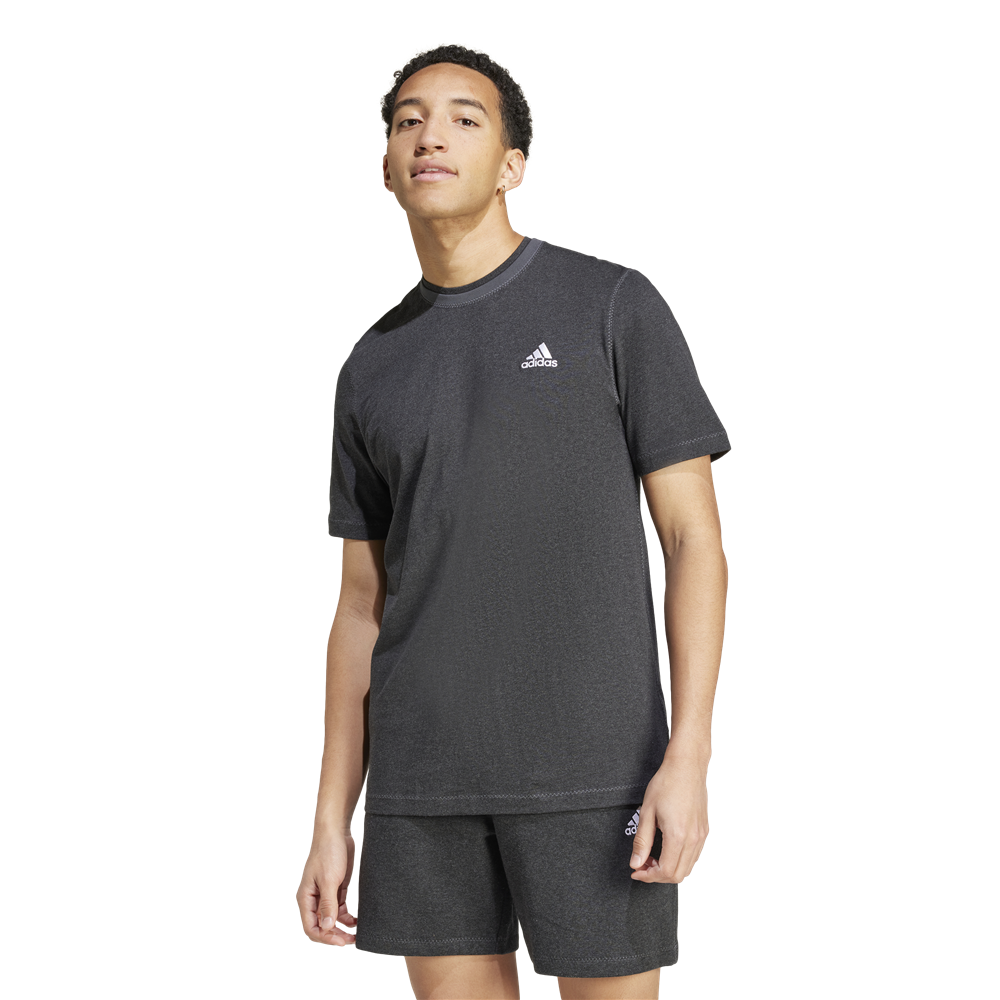 Adidas M MEL T IW6358 Siyah Tişört