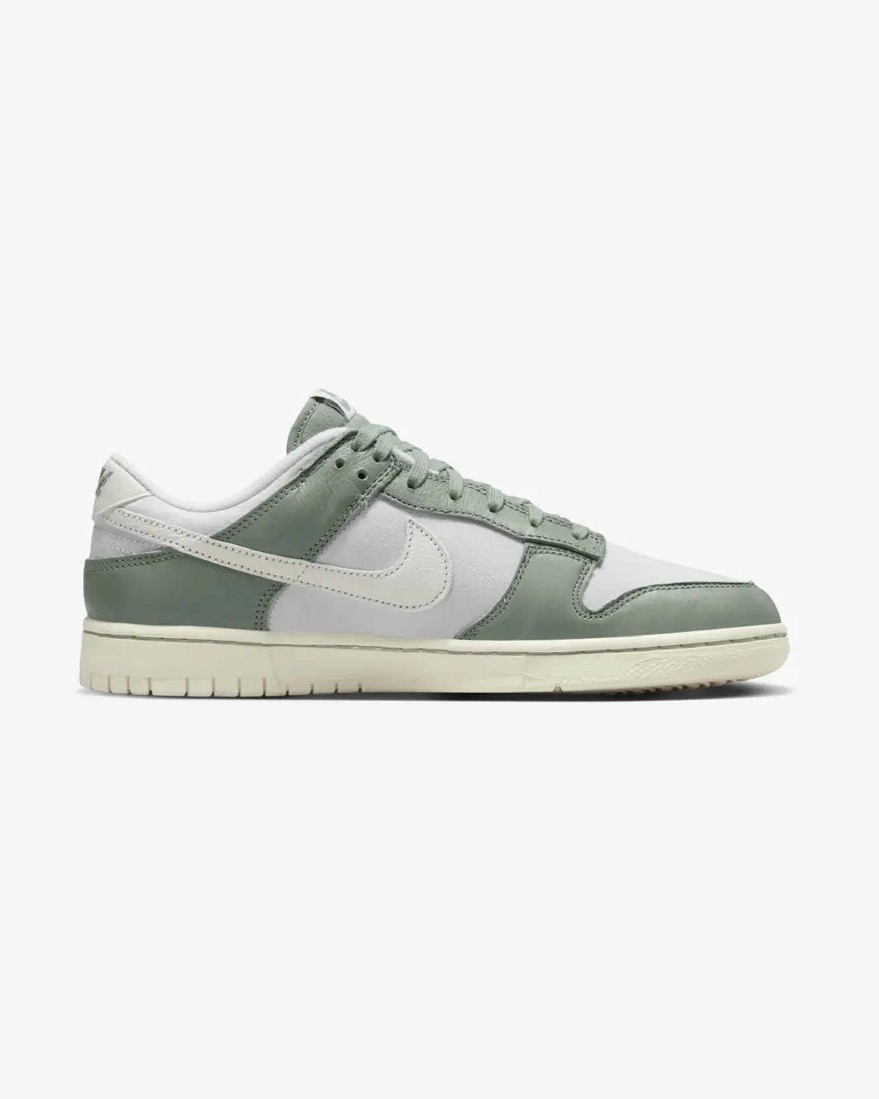 Nike DV7212-300-40 Nike Dunk Low Retro Premium Erkek Yeşil Günlük Ayakkabı