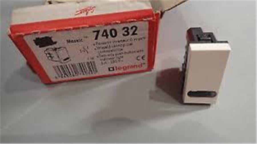 LEGRAND LGRND74032 LEGRAND
