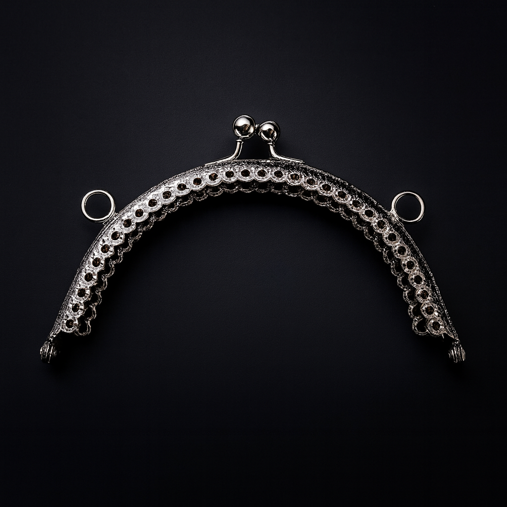 Gümüş Renk Metal Oval Çanta ve Cüzdan Klipsi 14 cm