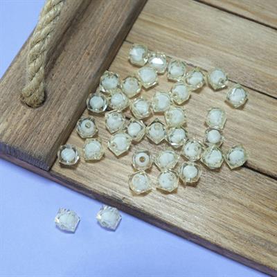10 MM Krem İçi Boncuklu Akrilik Küp Model Kübik Boncuk Takı Çanta Yapım Boncuğu (500gr , ~1100 Adet)