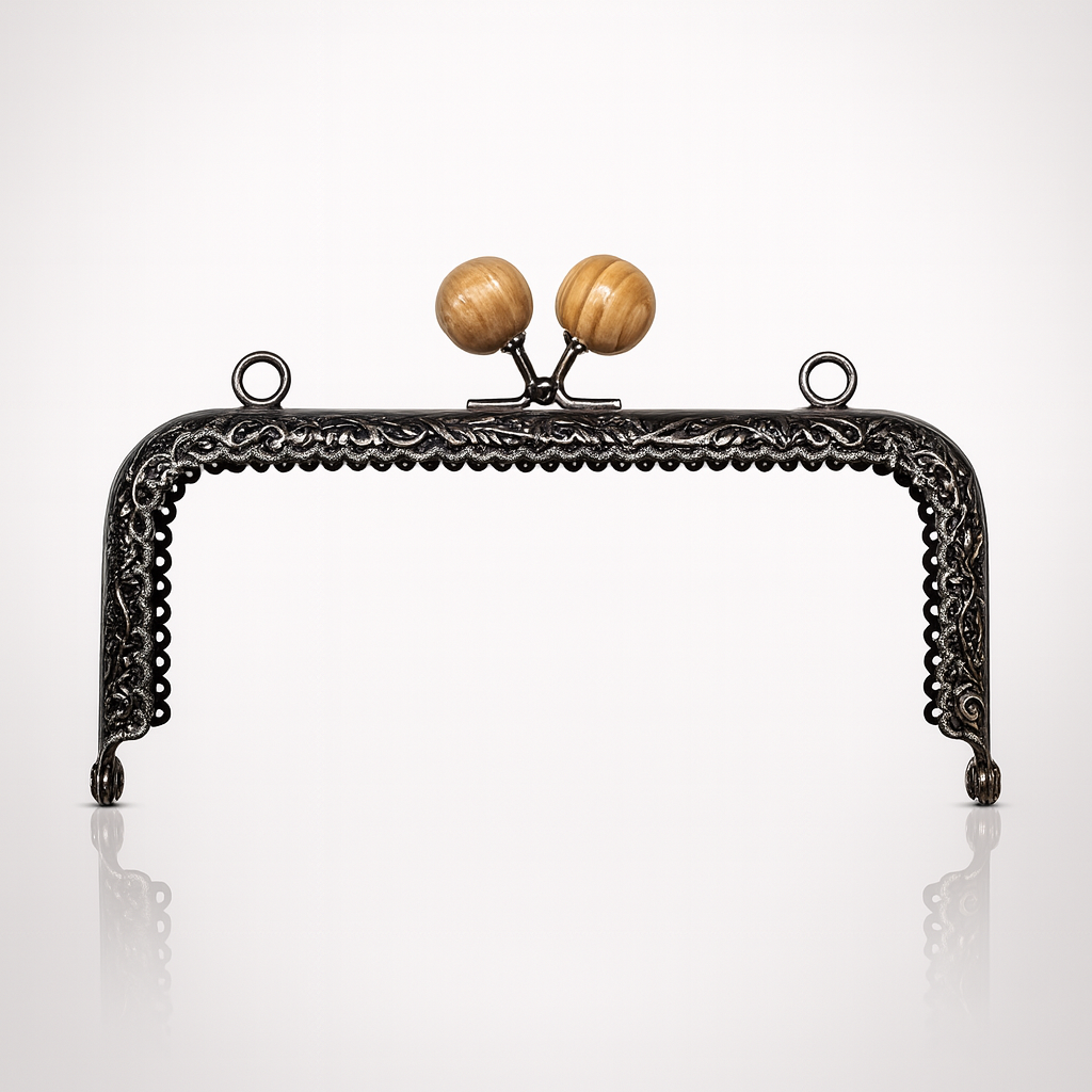 Ahşap Boncuk Topuzlu Gümüş Renk Metal Çanta ve Cüzdan Klipsi 15 cm