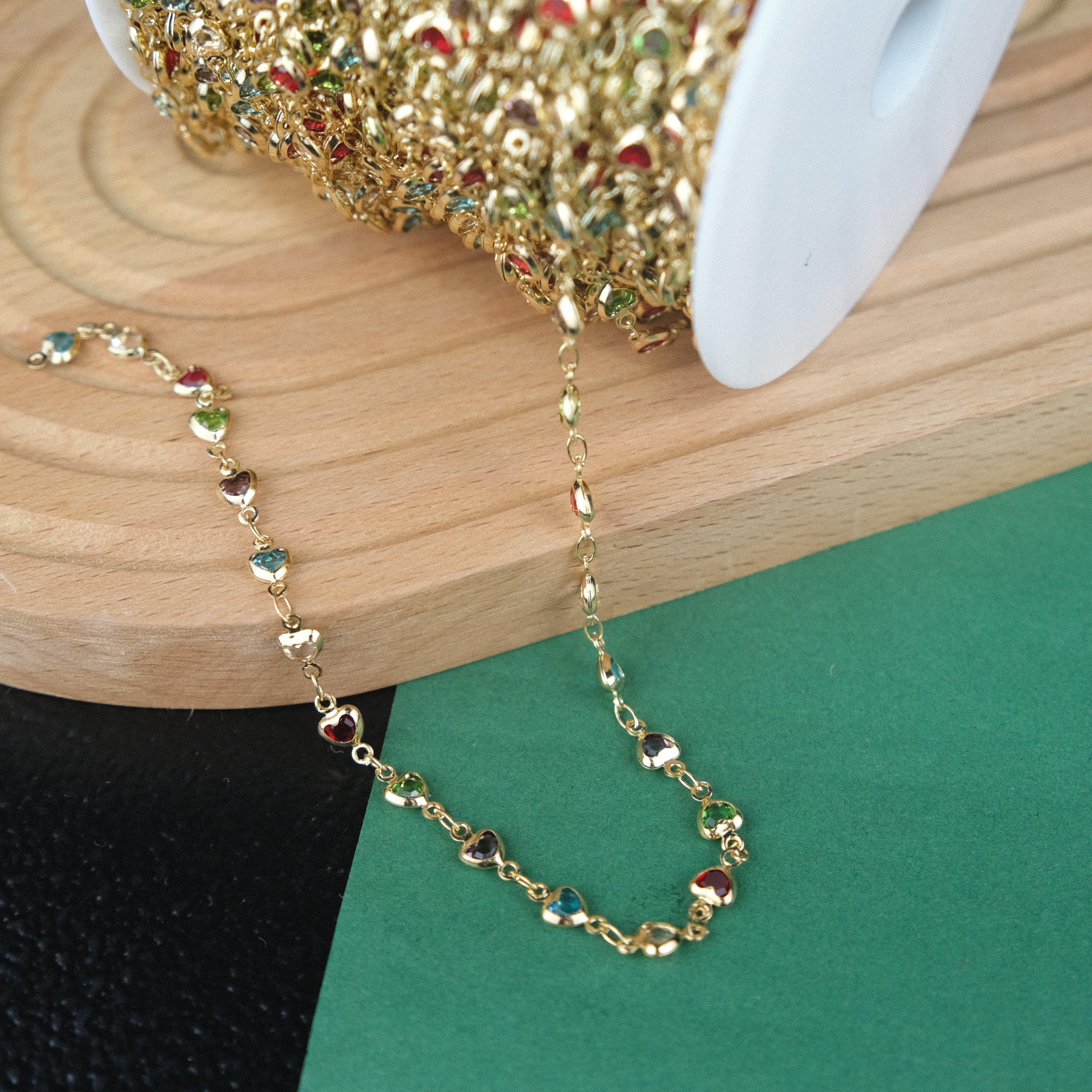 Gold Metal Zincir Karışık Renkli Kalp Boncuk İnci Detaylı Zincir Gözlük Zinciri Y Kolye Zinciri 1 Metre