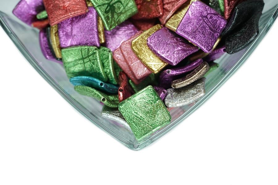 Karışık Renkli Kare Simli Plastik Boncuk